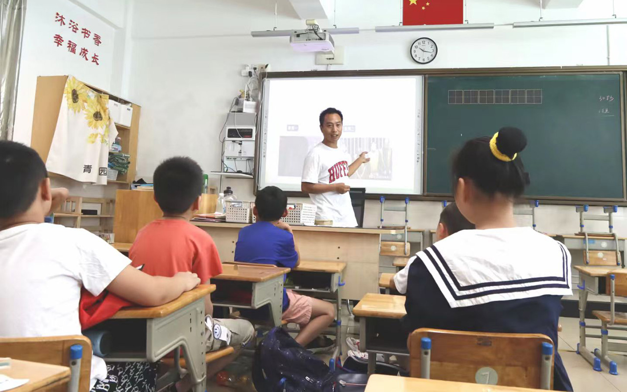 隆昌钟公庙中心小学