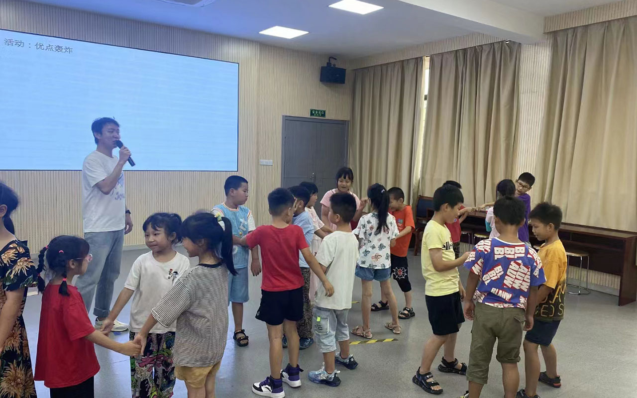 隆昌龙观乡中心学校